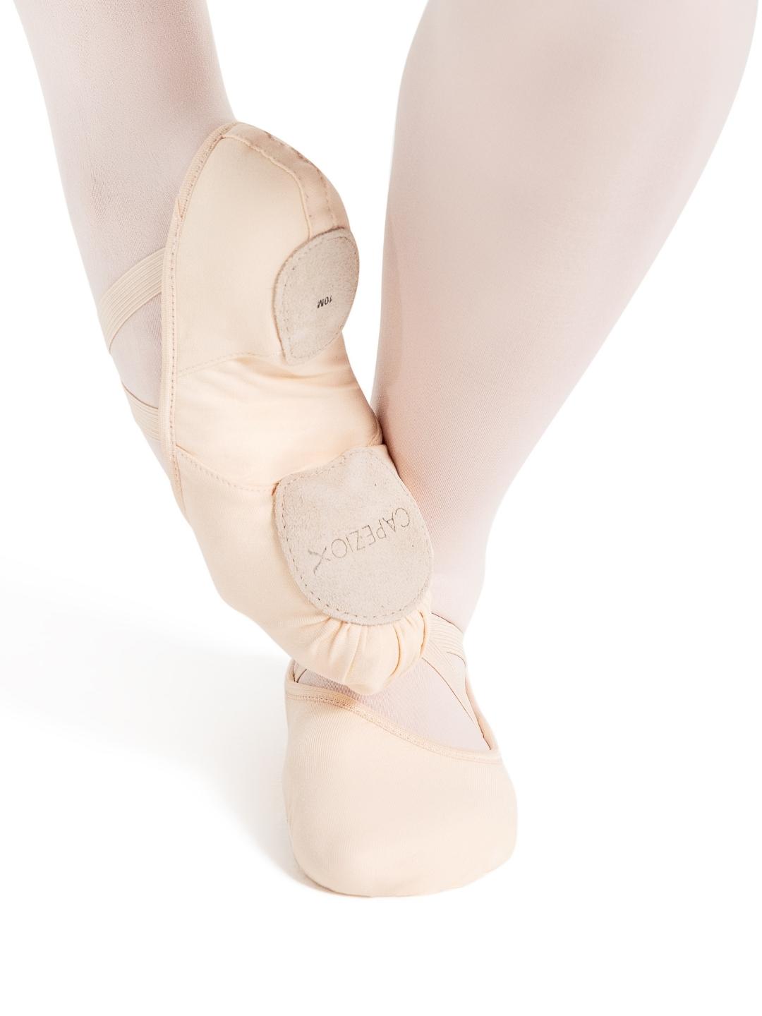 Hanami Canvas Women's Capezio 2037W